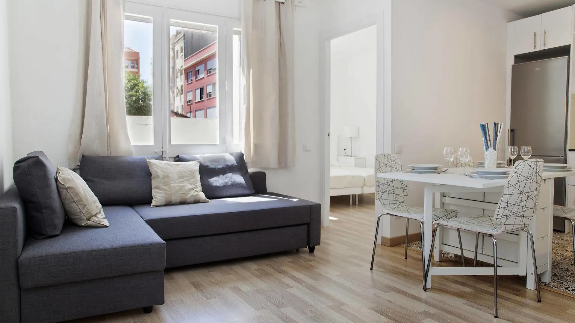 Flateli Roger Apartment Barcelona Spain