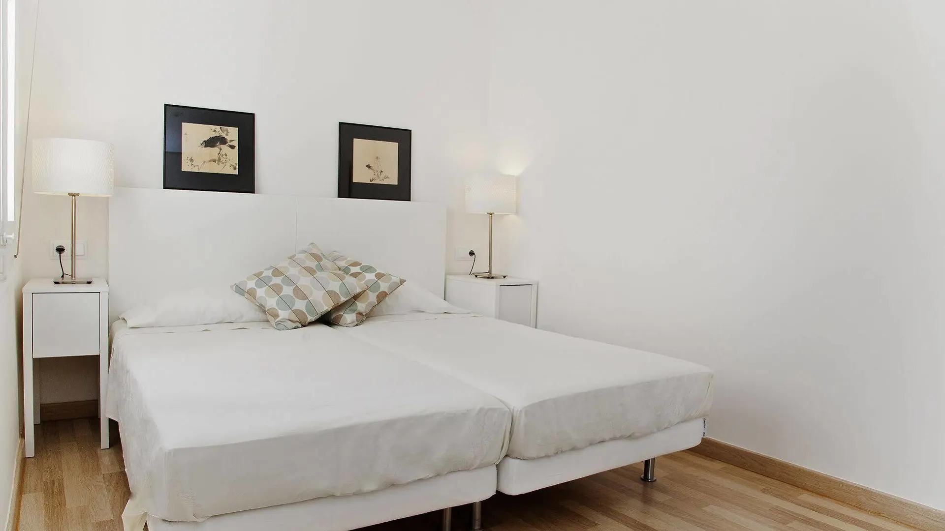Flateli Roger Apartment Barcelona